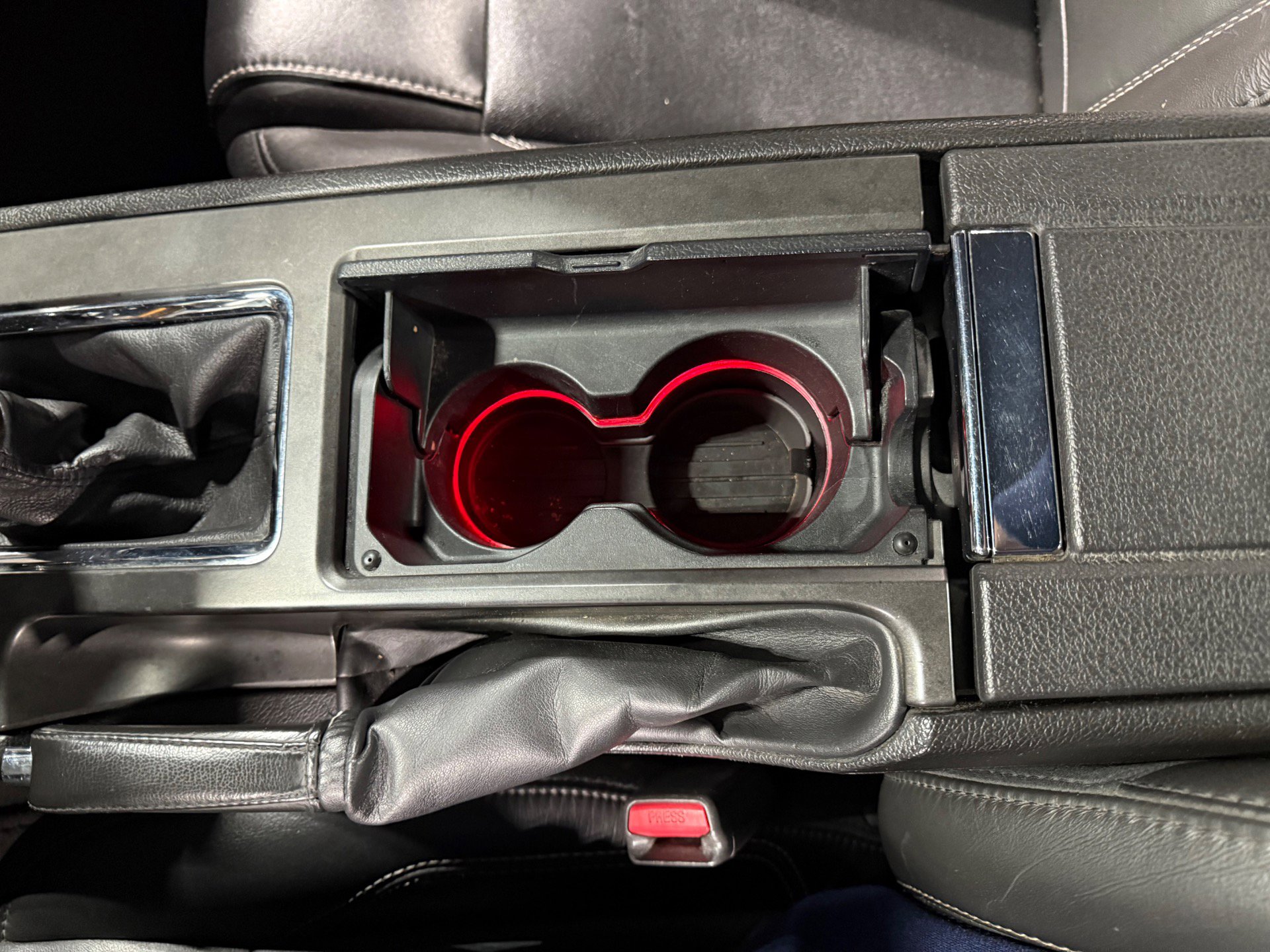 Used 2010 Ford Mustang GT image 28