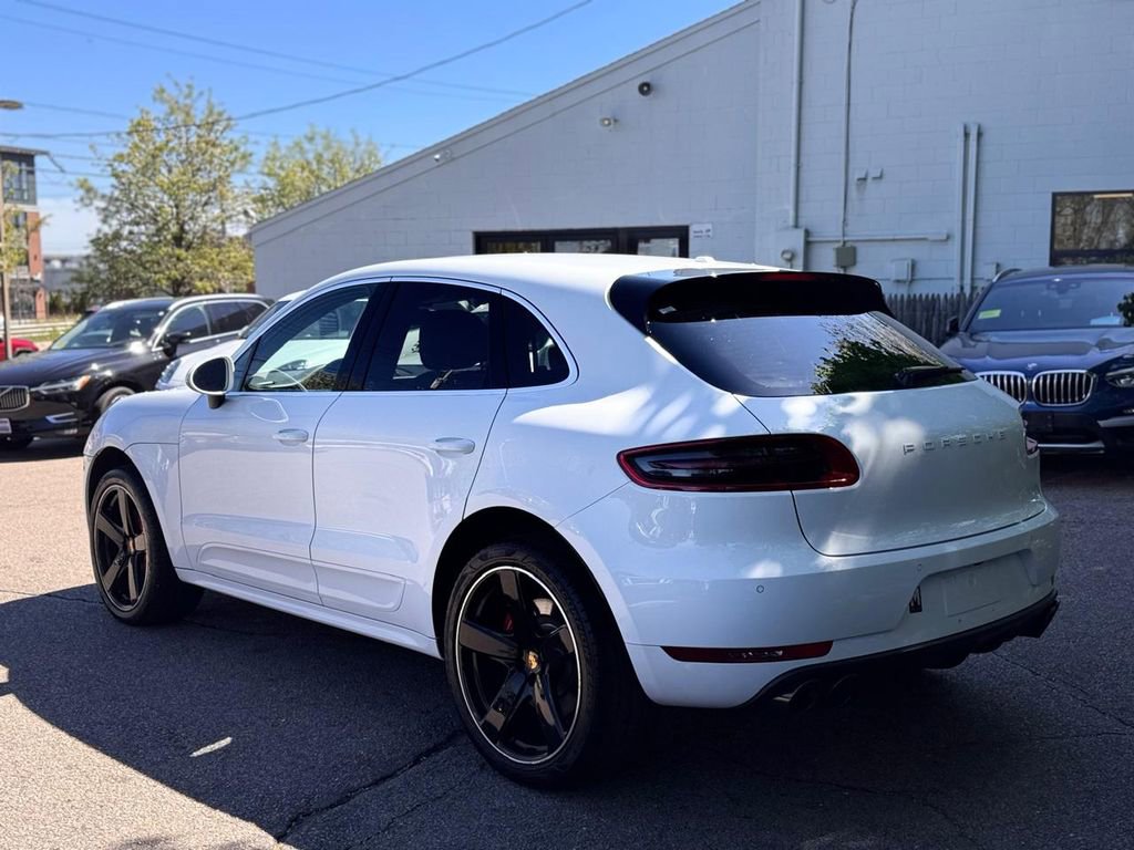 Used 2017 Porsche Macan Turbo AWD/4WD image 3