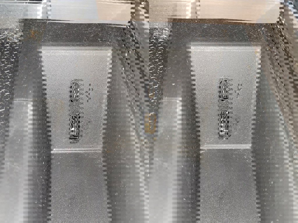 Used 2024 GMC Acadia Denali image 26