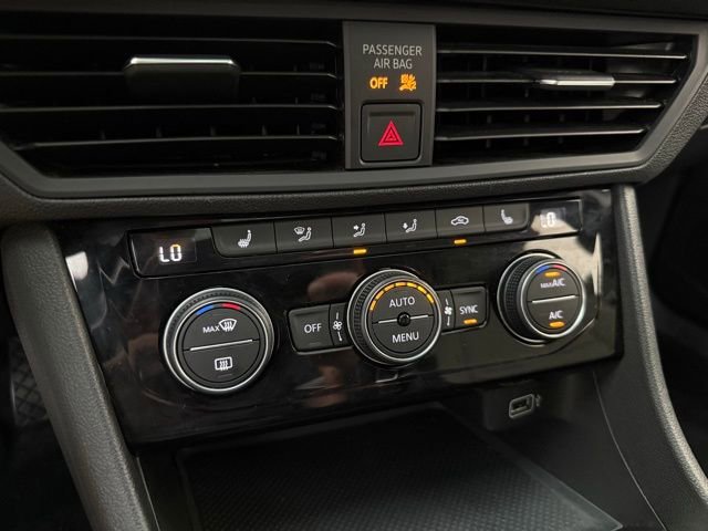 Used 2019 Volkswagen Jetta R-Line FWD image 23