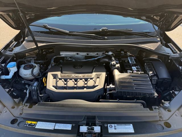 Used 2020 Volkswagen Tiguan SEL Premium R-Line image 40