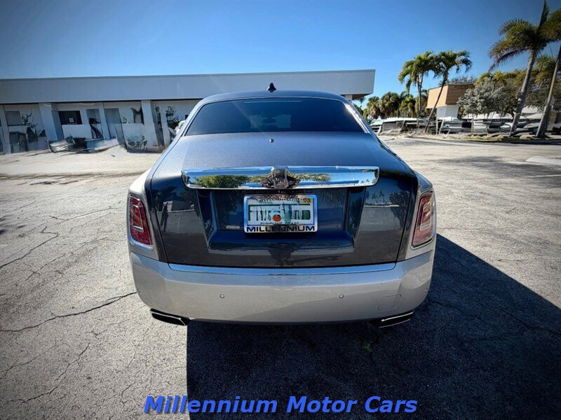 Used 2018 Rolls-Royce Phantom Sedan RWD image 14