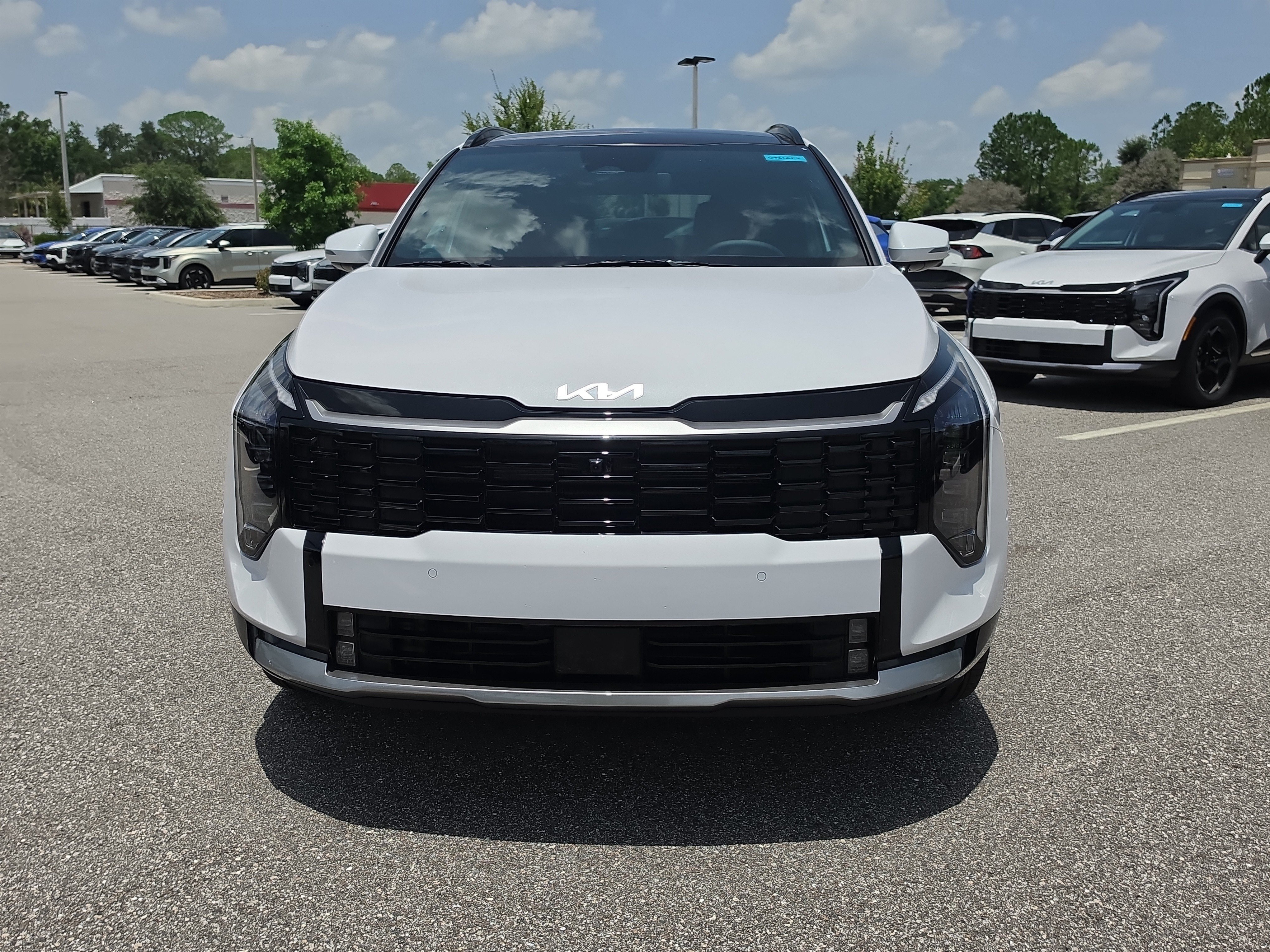 New 2026 Kia Sportage SX FWD image 3