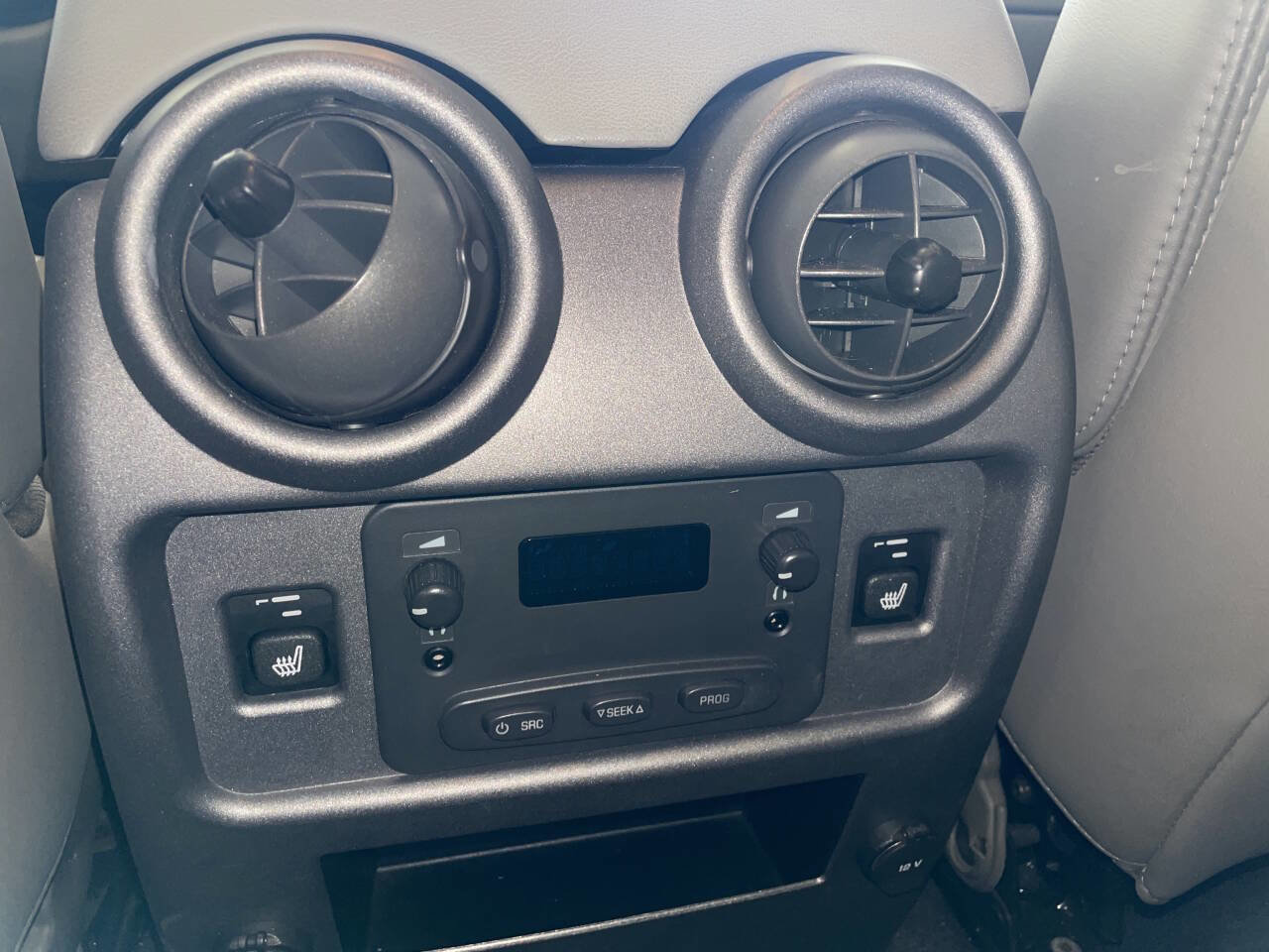 Used 2004 HUMMER H2 AWD/4WD image 32
