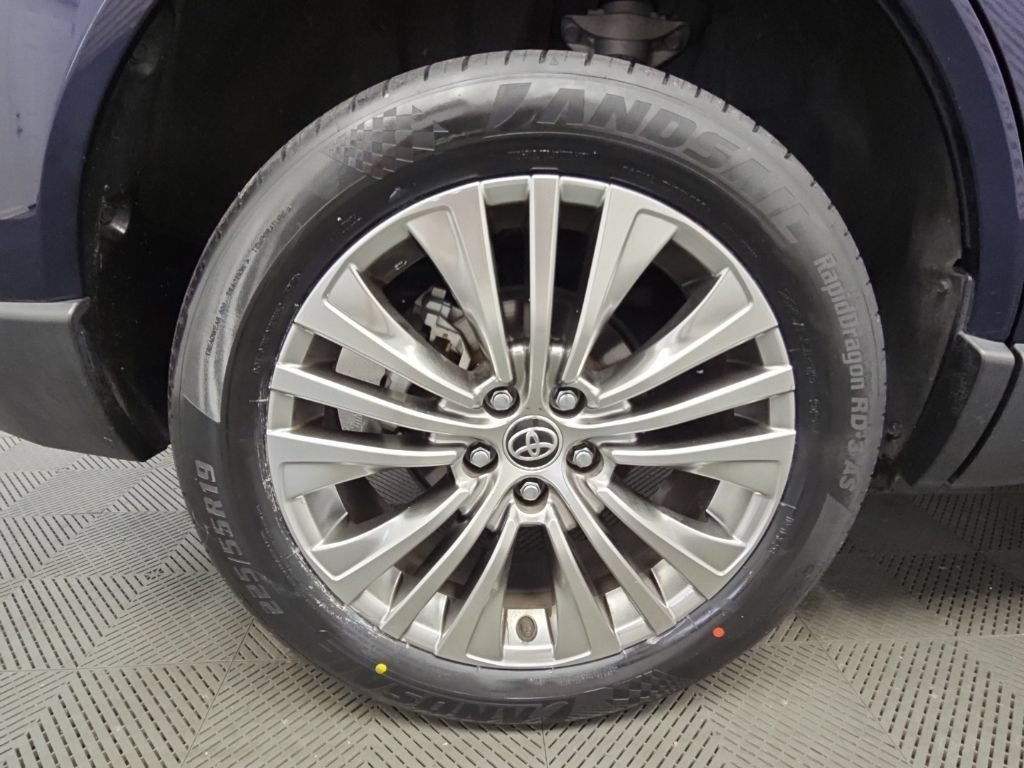 Used 2021 Toyota Venza Limited AWD/4WD image 51