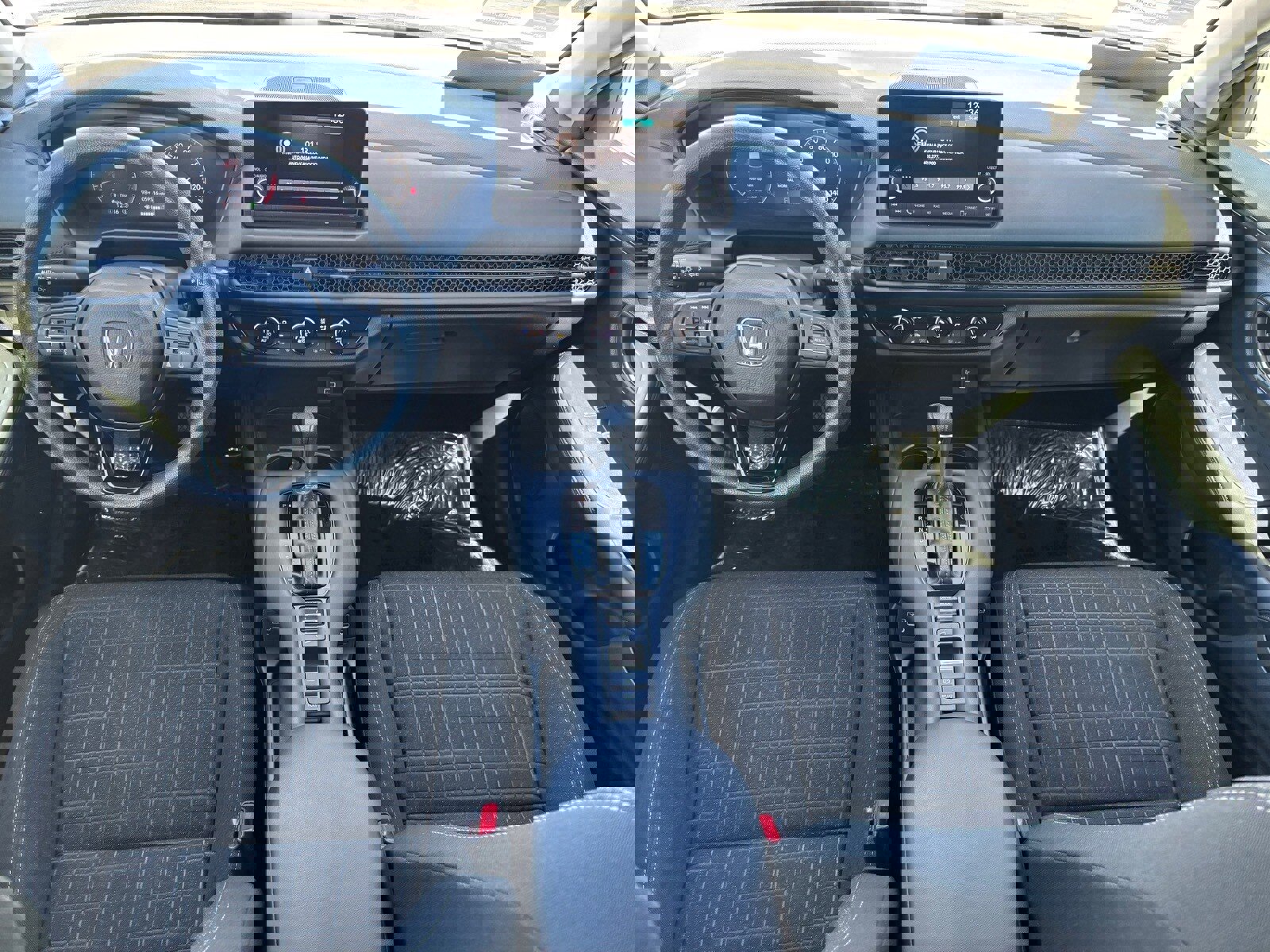 Used 2024 Honda HR-V LX image 19