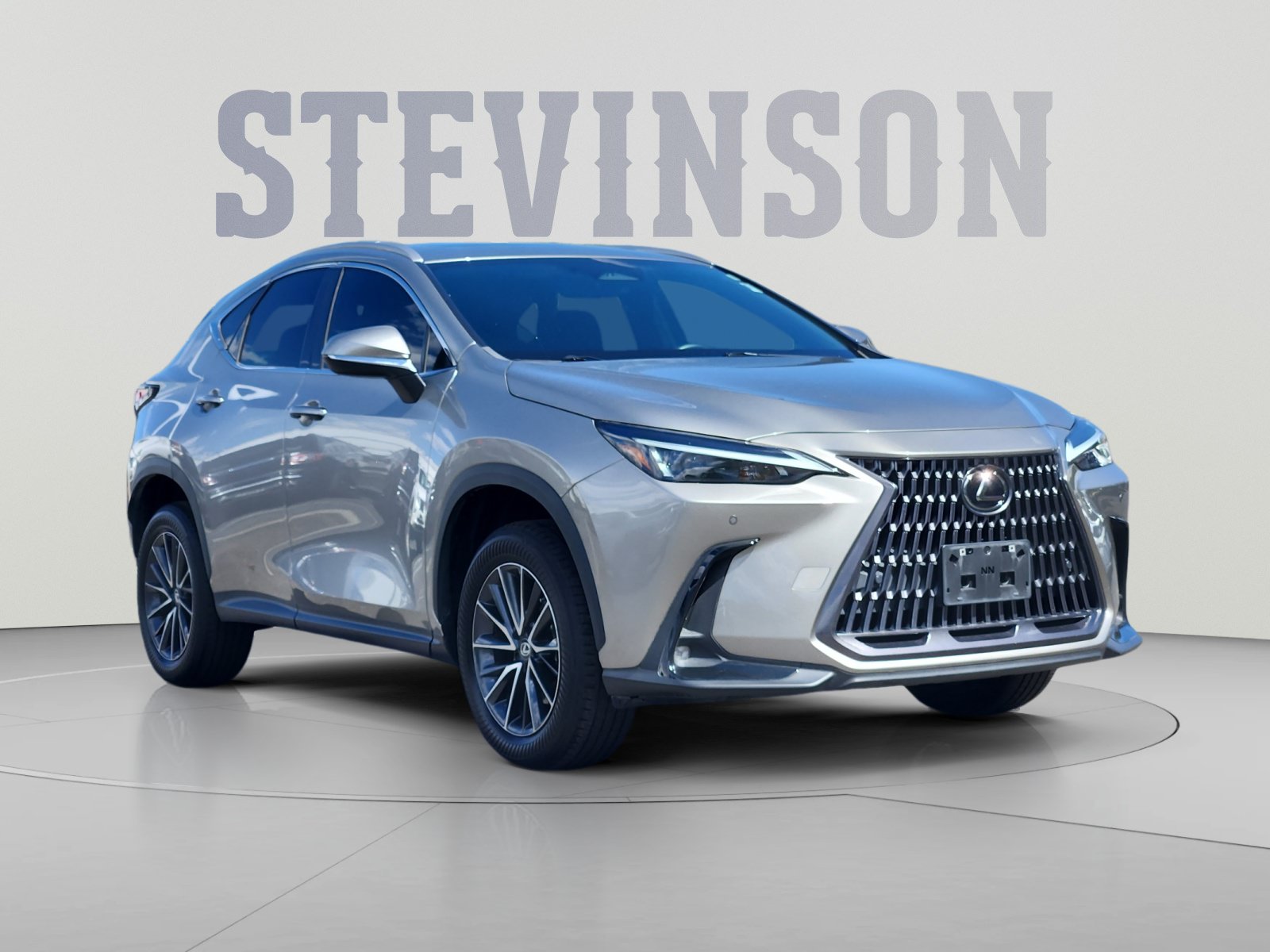 Used 2024 Lexus NX 350h AWD image 7