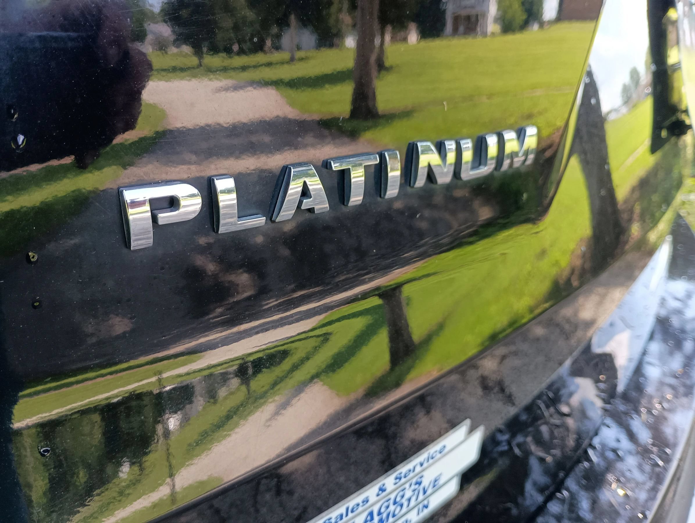 Used 2016 Ford Explorer Platinum AWD/4WD image 10