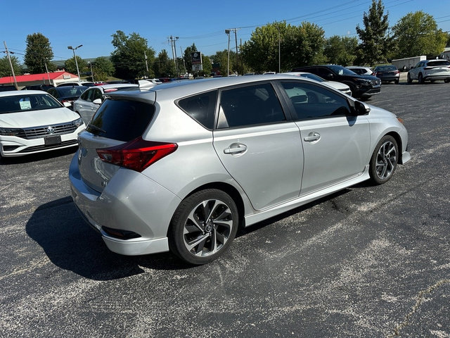 Used 2017 Toyota Corolla iM image 6