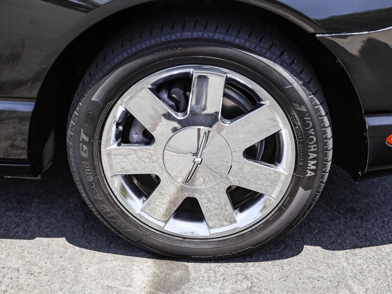 Used 2002 Ford Thunderbird RWD image 12