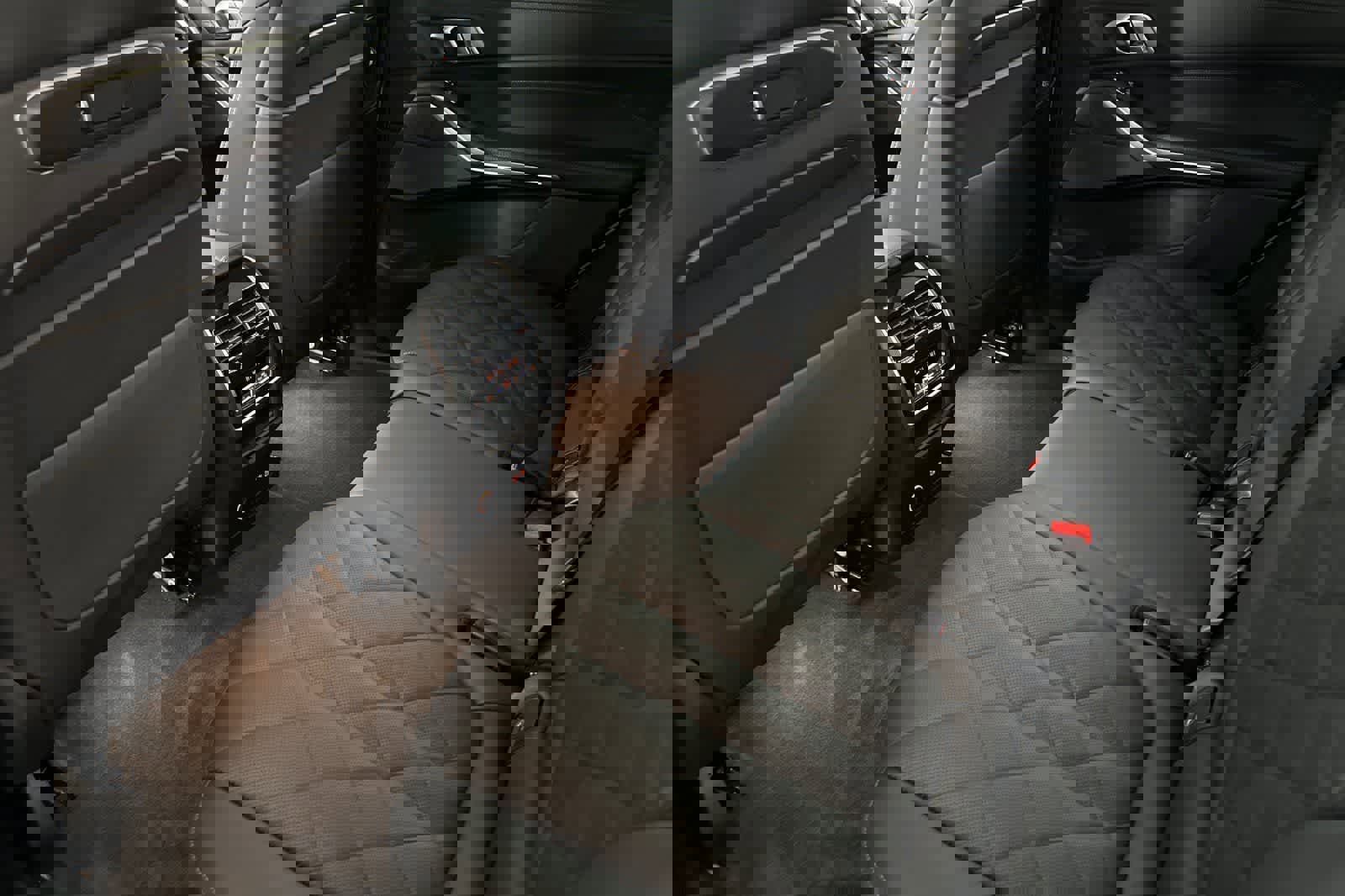 Used 2026 BMW X7 xDrive40i image 4