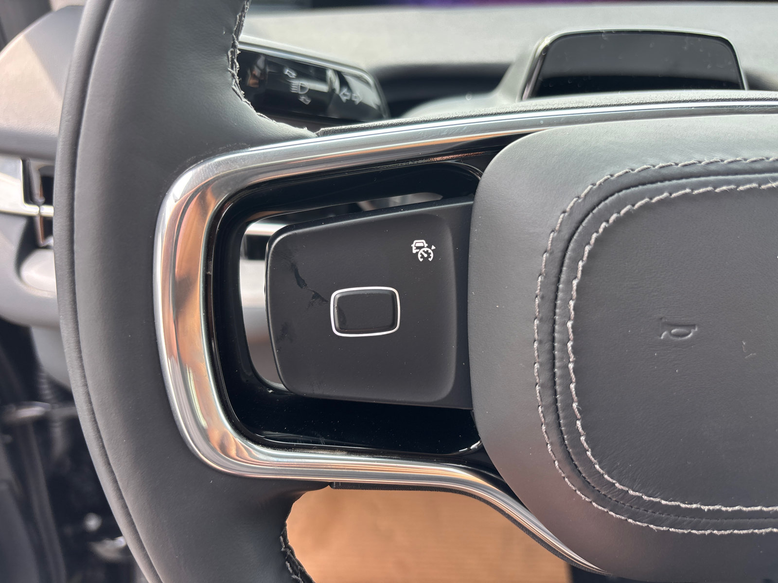 New 2026 Lincoln Navigator Reserve AWD/4WD image 16