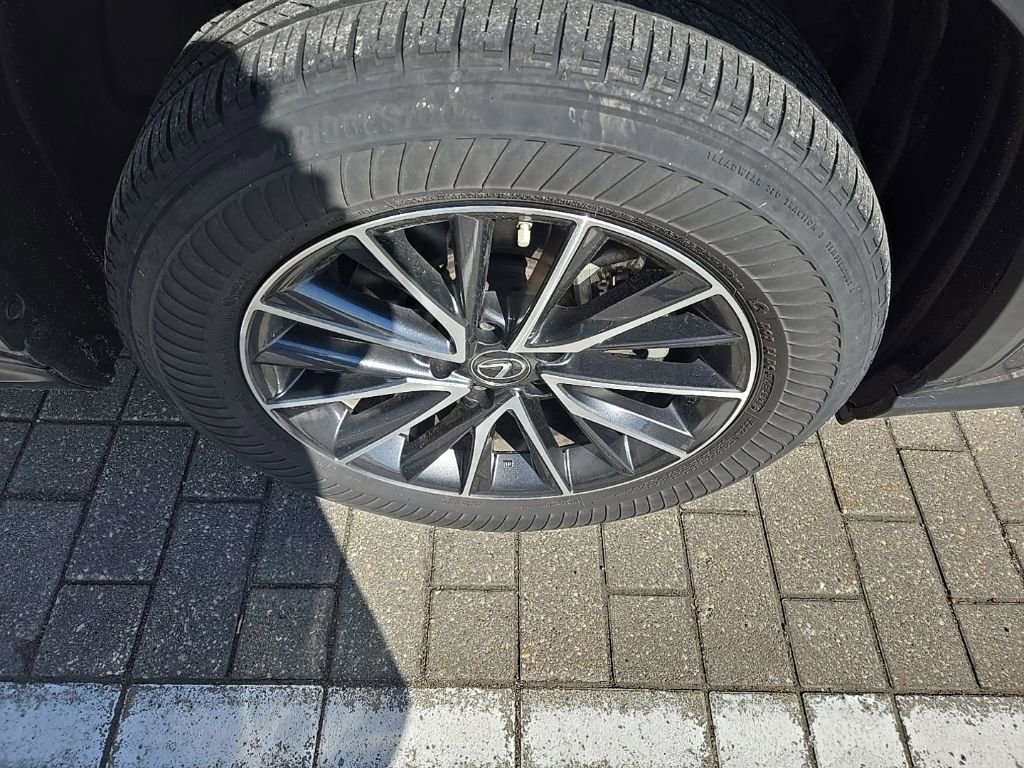 Used 2022 Lexus NX 250 AWD image 11