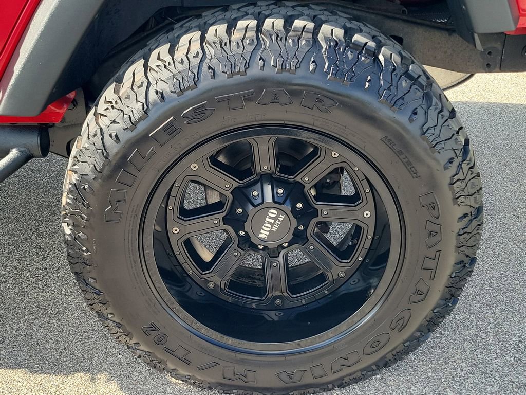 Used 2017 Jeep Wrangler Unlimited Sport AWD/4WD image 13