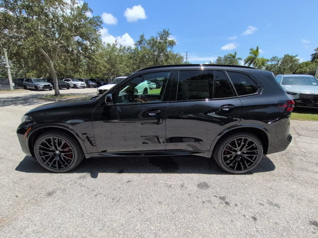 New 2026 BMW X5 xDrive40i w/ M Sport Package AWD/4WD image 7