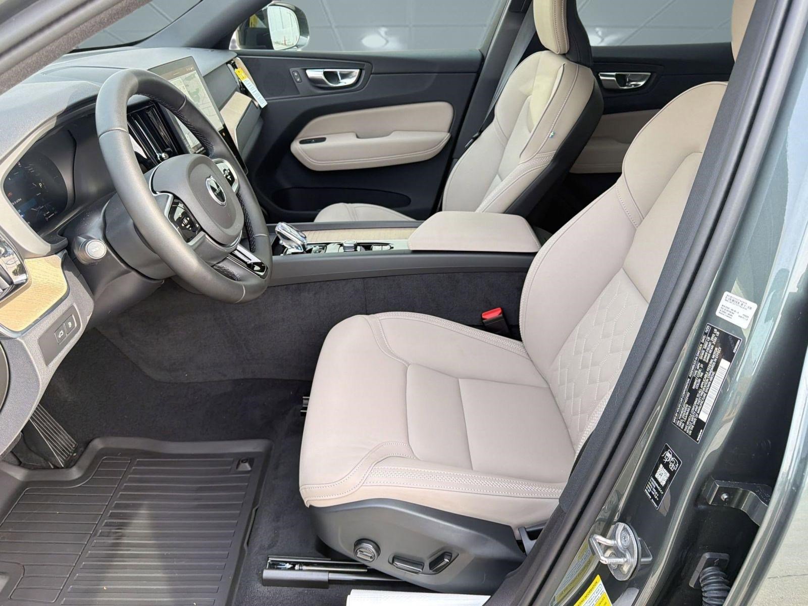 New 2026 Volvo XC60 T8 Core w/ Climate Package AWD/4WD image 5