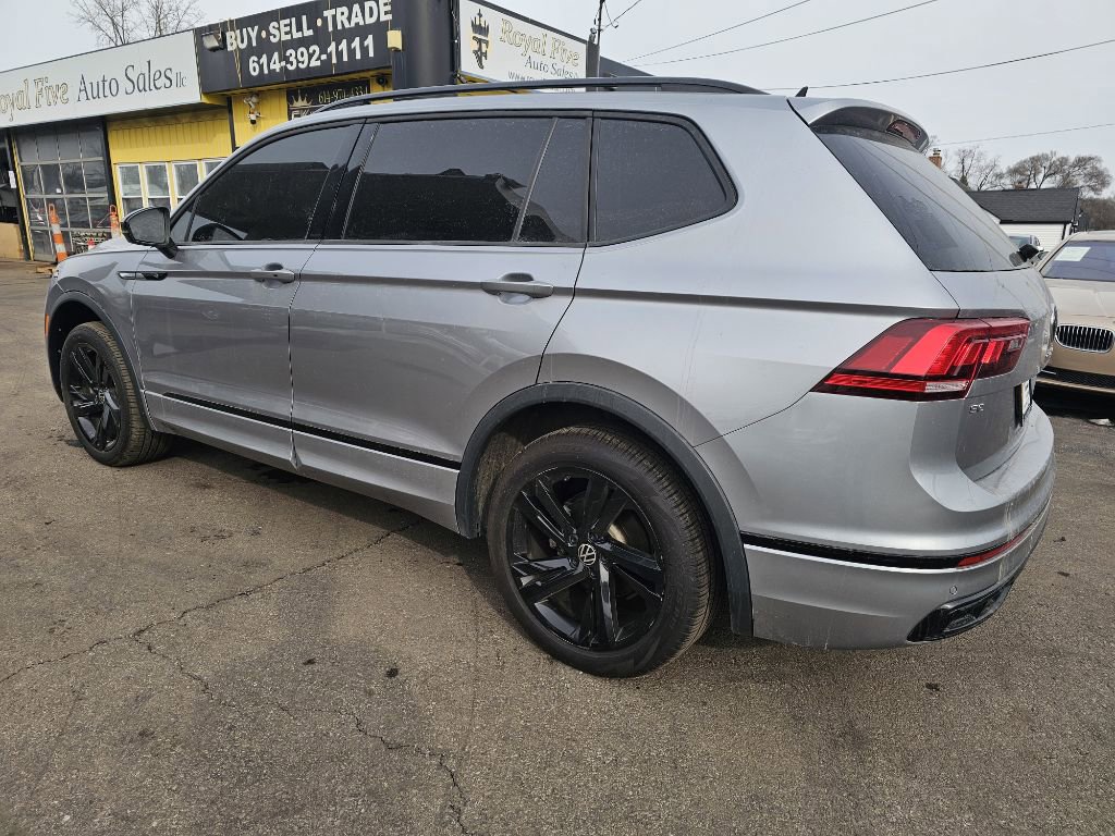 Used 2024 Volkswagen Tiguan SE R-Line image 8