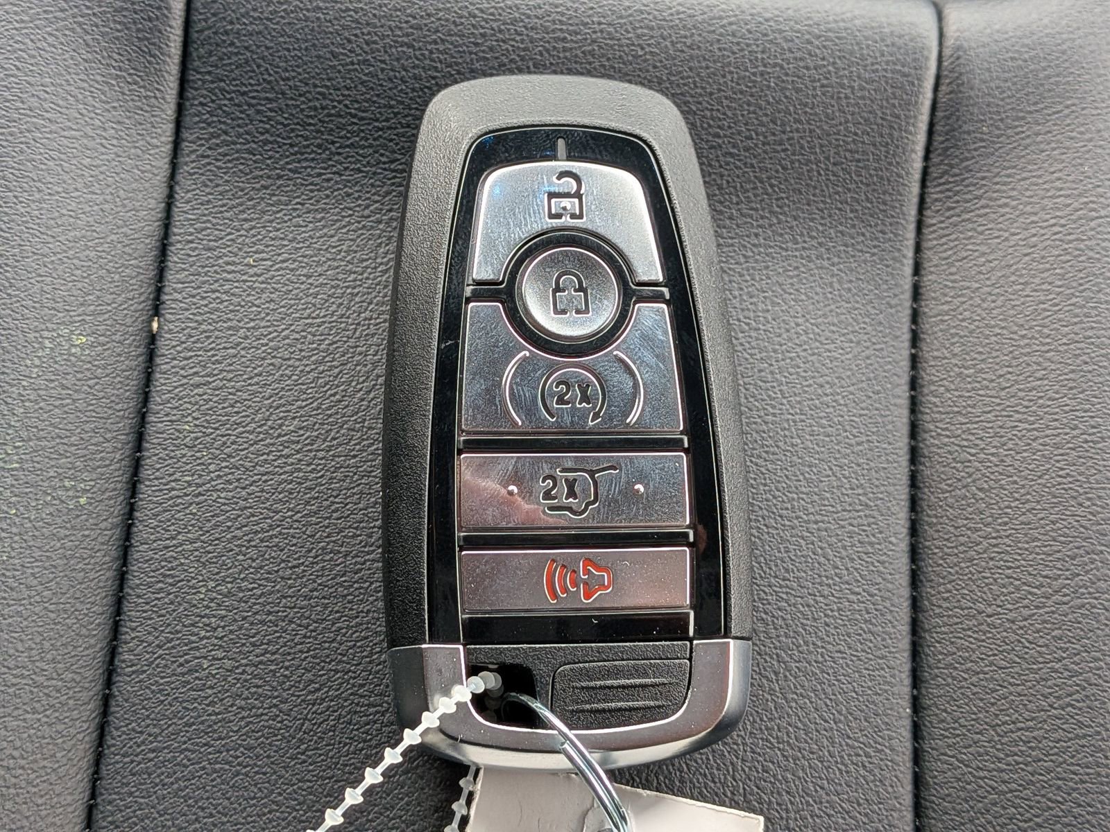 New 2026 Ford Expedition Platinum w/ Stealth Appearance Package image 33