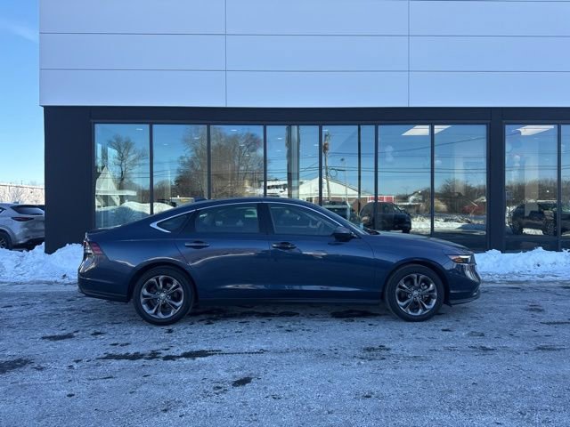 Used 2023 Honda Accord EX image 2