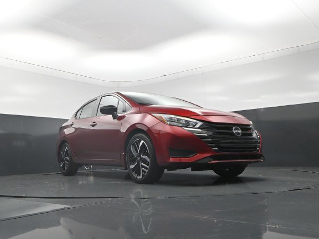 Certified 2025 Nissan Versa SR w/ Trunk Package FWD image 33
