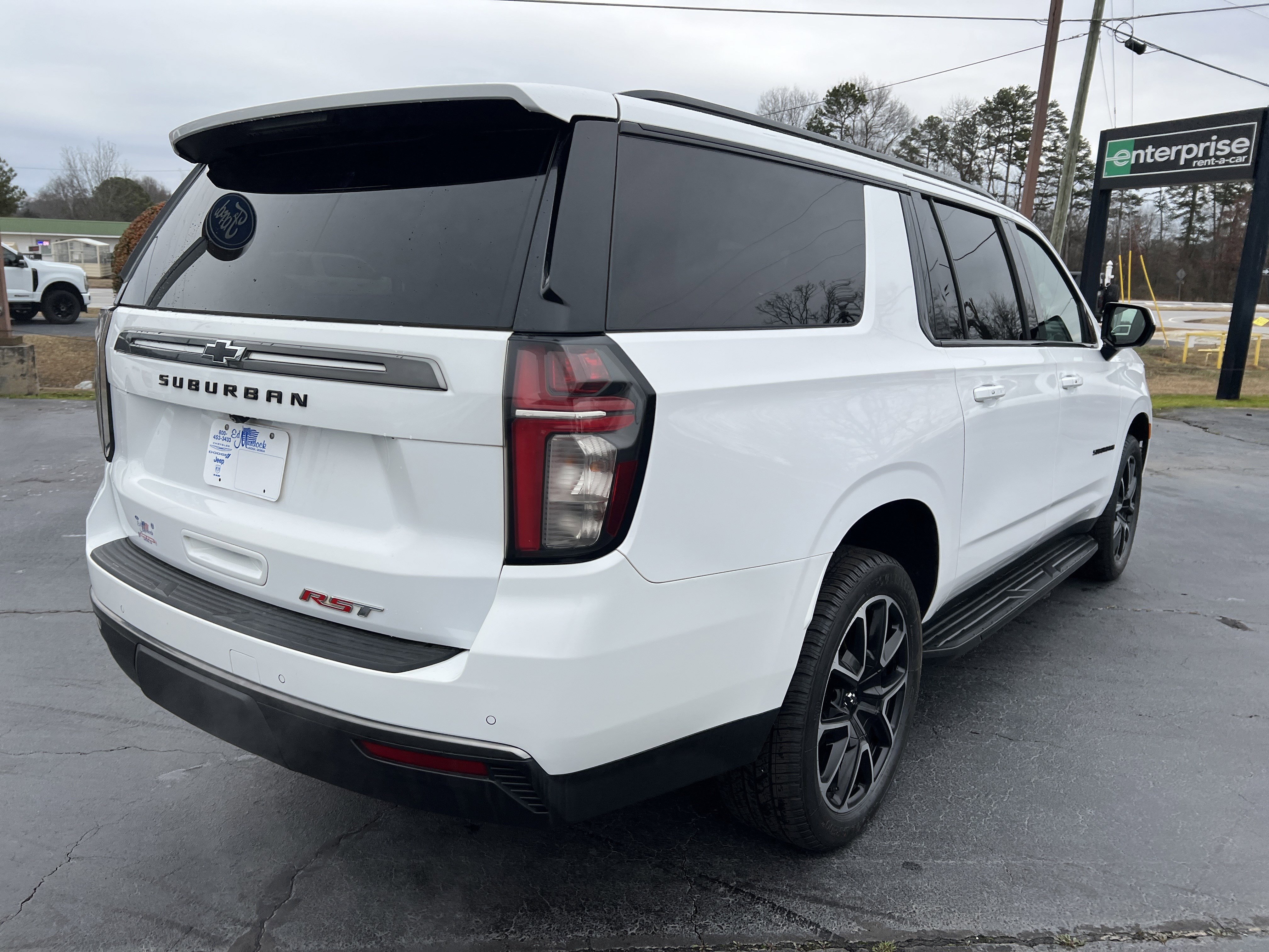 Used 2021 Chevrolet Suburban RST image 5