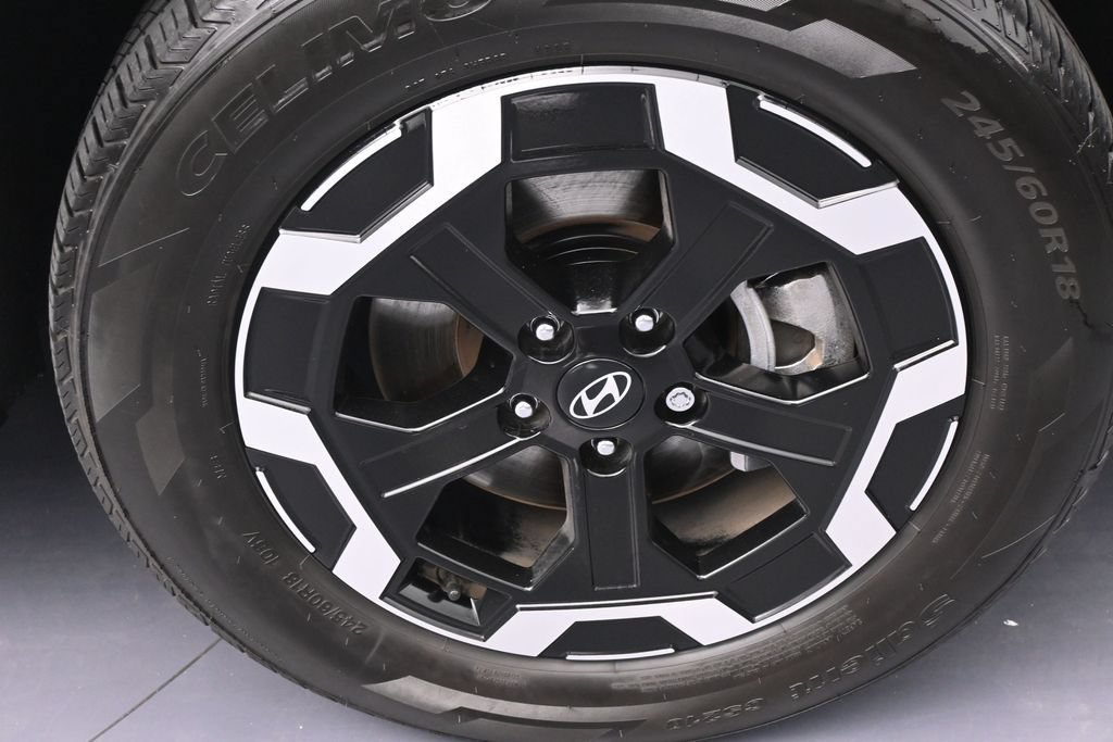 Used 2025 Hyundai Santa Fe SE FWD image 44