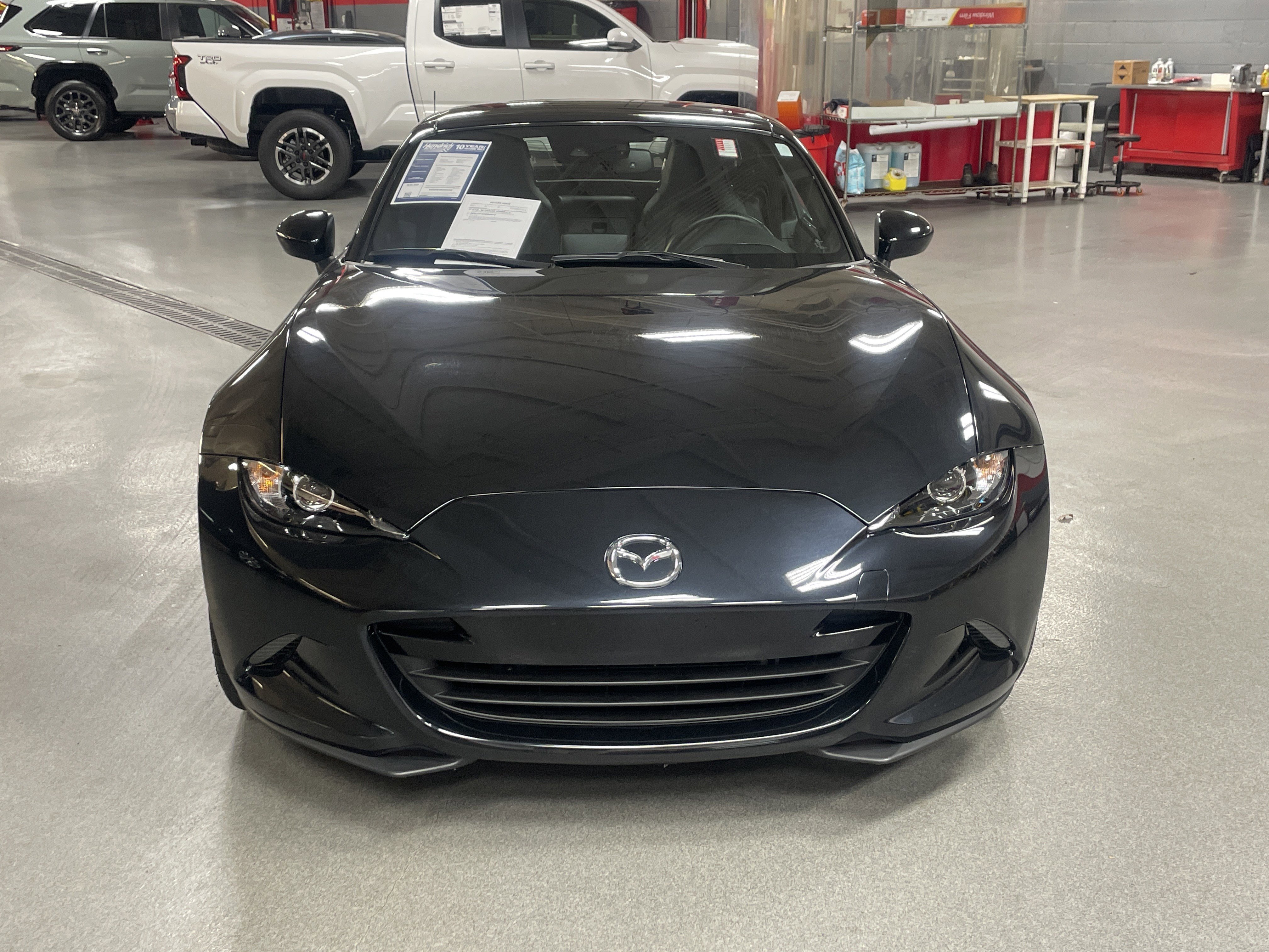 Used 2023 MAZDA MX-5 Miata Grand Touring video 3