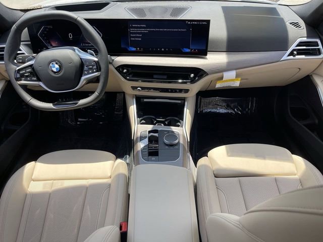 Used 2025 BMW 330i Sedan w/ Premium Package image 15