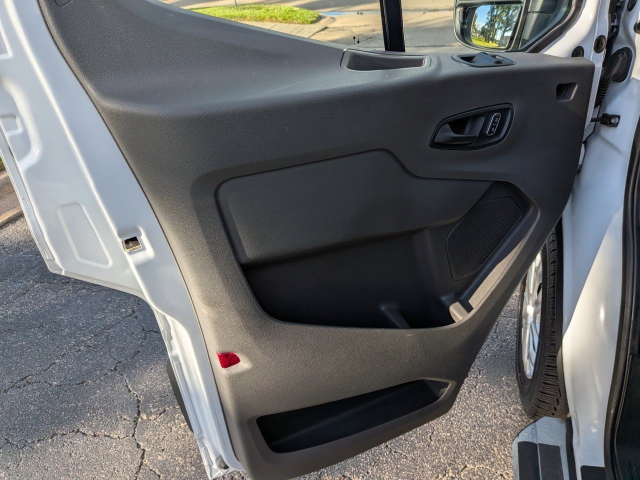 Used 2024 Ford Transit 250 Low Roof w/ Exterior Upgrade Package image 31