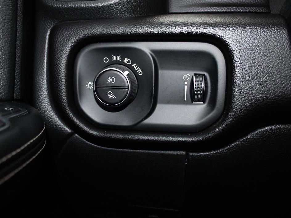 Used 2023 RAM 3500 Big Horn w/ Level 2 Equipment Group AWD/4WD image 46