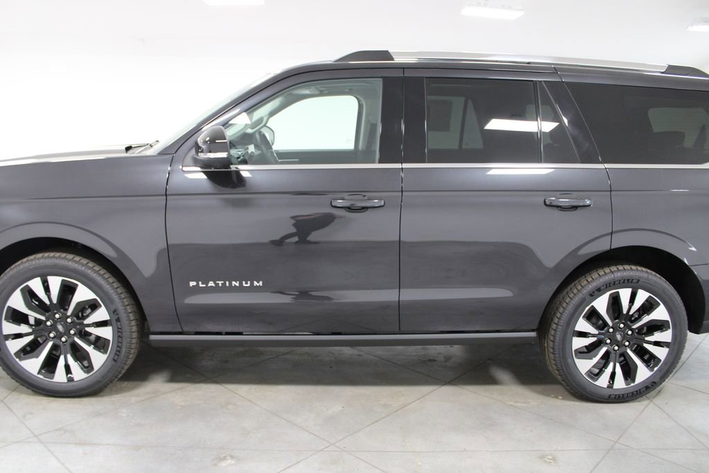 New 2026 Ford Expedition Platinum image 5