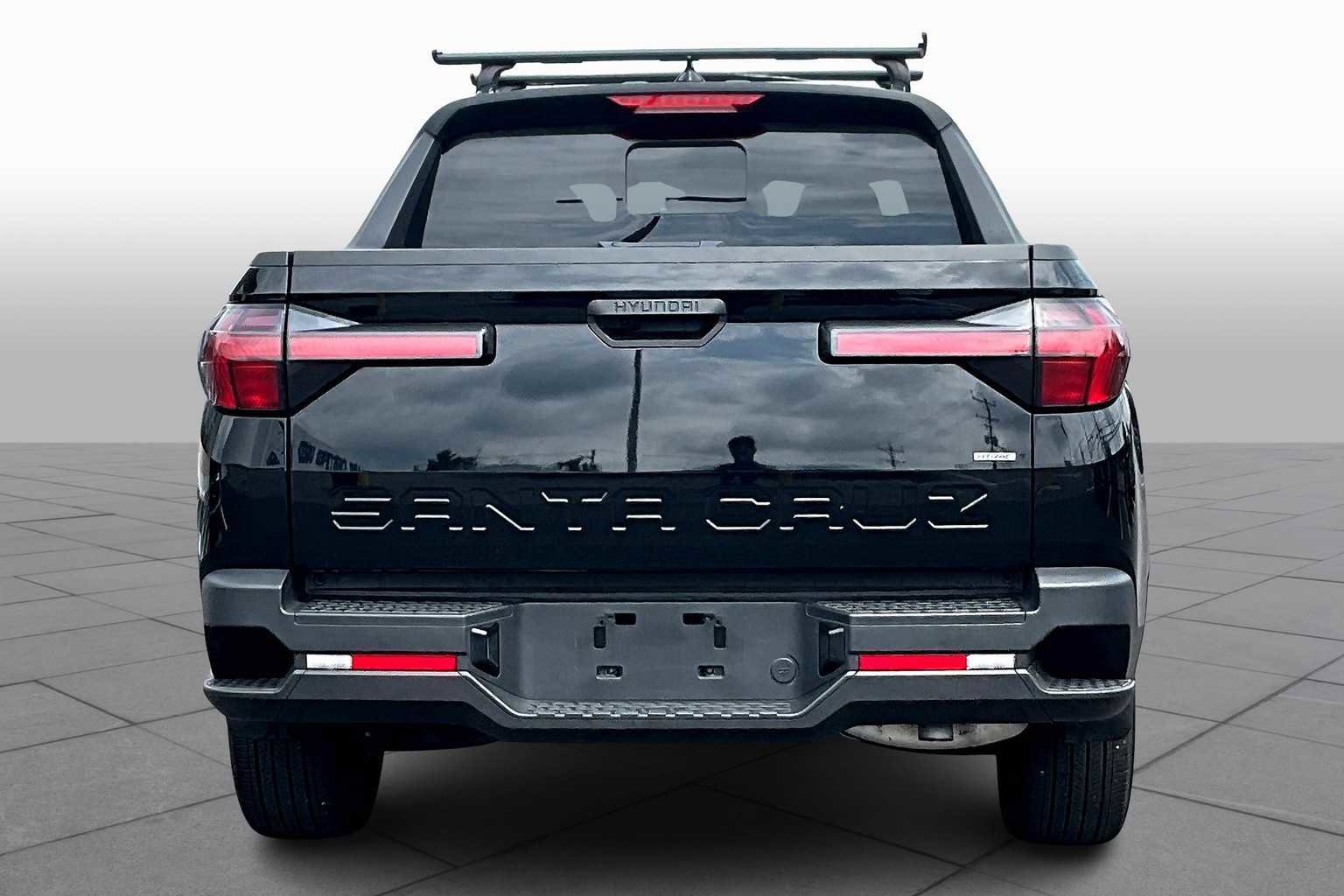 Used 2024 Hyundai Santa Cruz SEL w/ Activity Package image 4