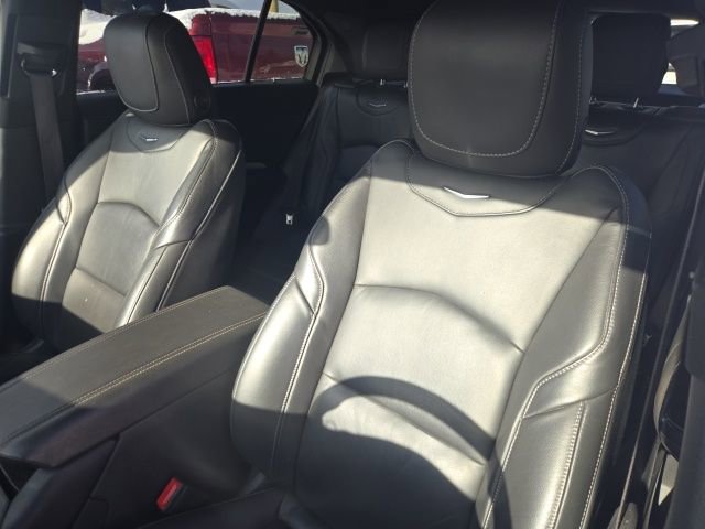 Certified 2019 Cadillac XT4 Premium Luxury w/ Cold Weather Package image 17