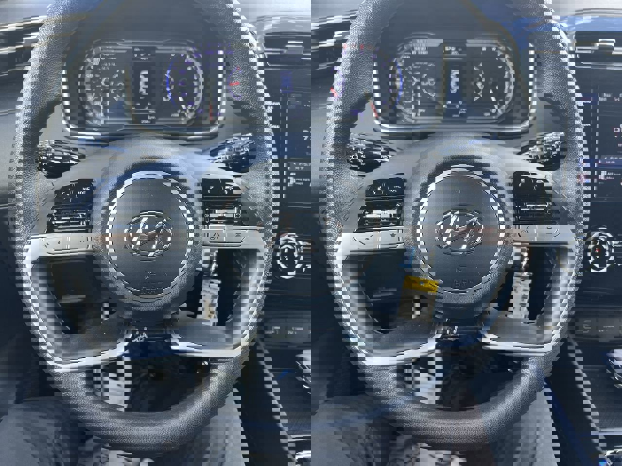 Used 2023 Hyundai Tucson SE image 18