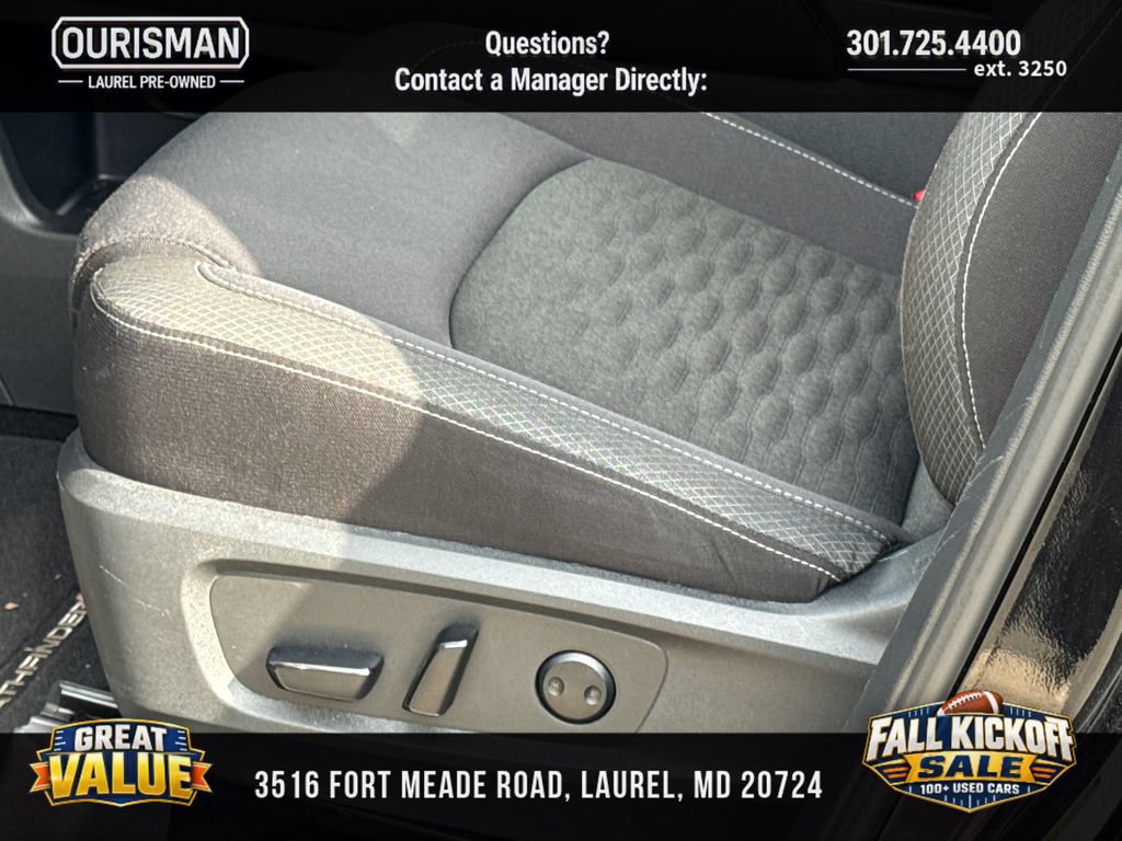 Used 2025 Nissan Pathfinder SV AWD/4WD image 7