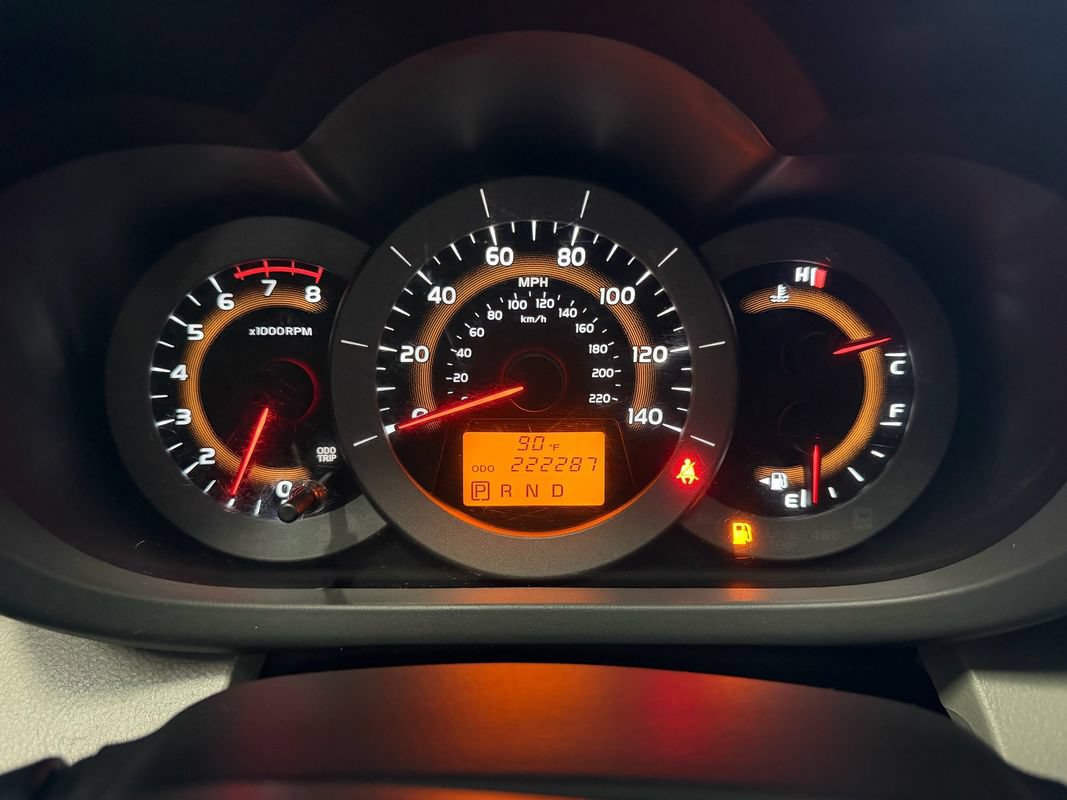 Used 2011 Toyota RAV4 Limited w/ Limited Extra Value Pkg FWD image 7