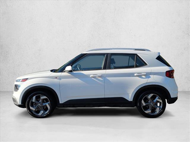 Used 2025 Hyundai Venue SEL FWD image 8