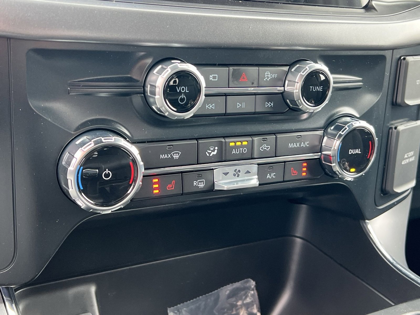 New 2026 Ford F150 XLT w/ Equipment Group 302A MID image 21