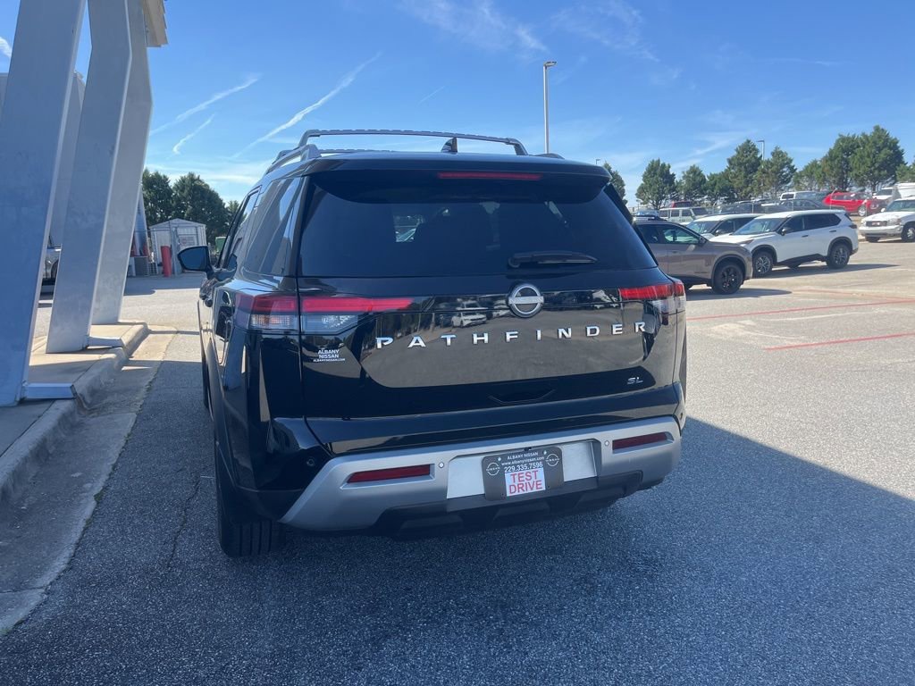 Used 2024 Nissan Pathfinder SL image 25