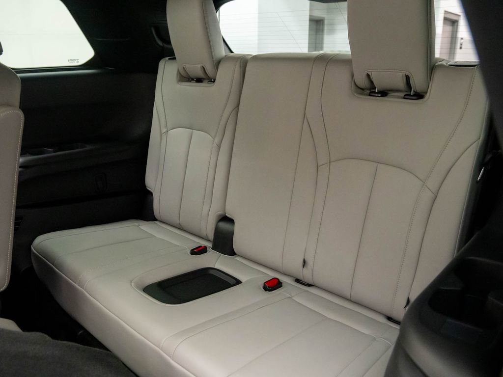 New 2026 INFINITI QX60 Autograph w/ Dark Cargo Package image 19