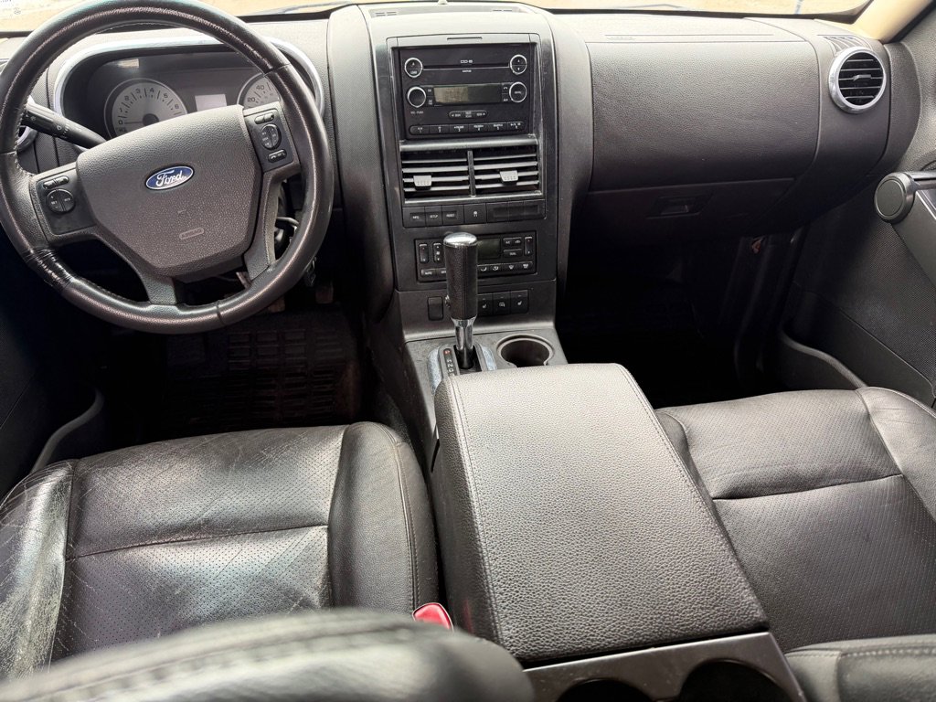 Used 2010 Ford Explorer Sport Trac Limited image 10