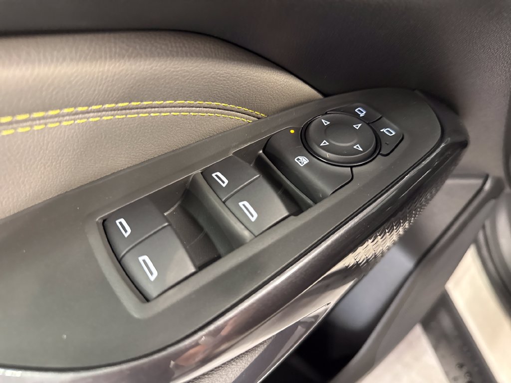 New 2026 Chevrolet Trax ACTIV w/ Sunroof Package FWD image 28