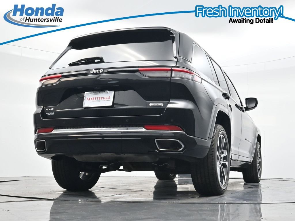 Used 2023 Jeep Grand Cherokee Overland AWD/4WD image 43