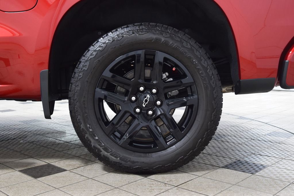 Used 2025 Chevrolet Silverado 1500 RST AWD/4WD image 28