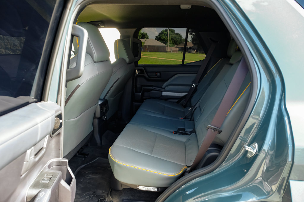 Used 2025 Toyota 4Runner Trailhunter AWD/4WD image 49
