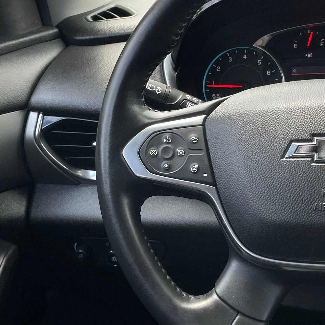 Used 2020 Chevrolet Traverse RS image 14