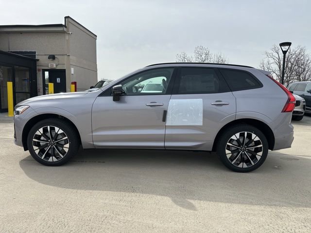 New 2026 Volvo XC60 B5 Plus w/ Protection Package Premier image 4