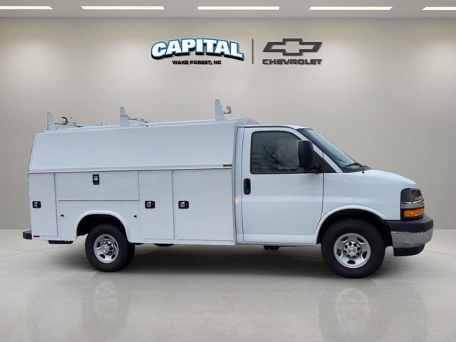 New 2025 Chevrolet Express 3500 w/ Power Convenience Package RWD image 6