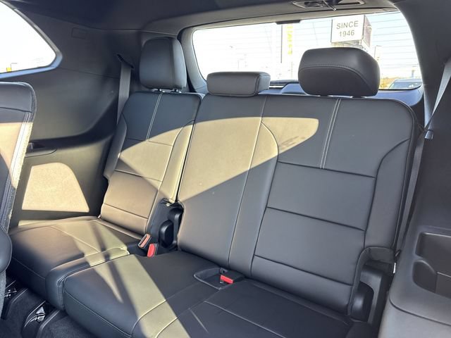 New 2026 GMC Acadia Elevation w/ Elevation Premium Package FWD image 12