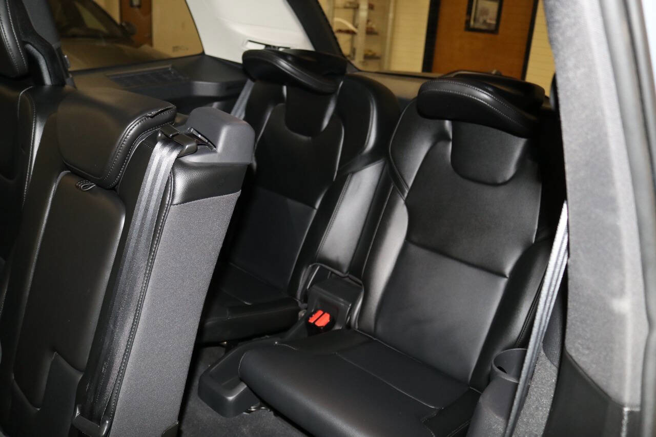 Used 2022 Volvo XC90 T5 Momentum AWD/4WD image 15